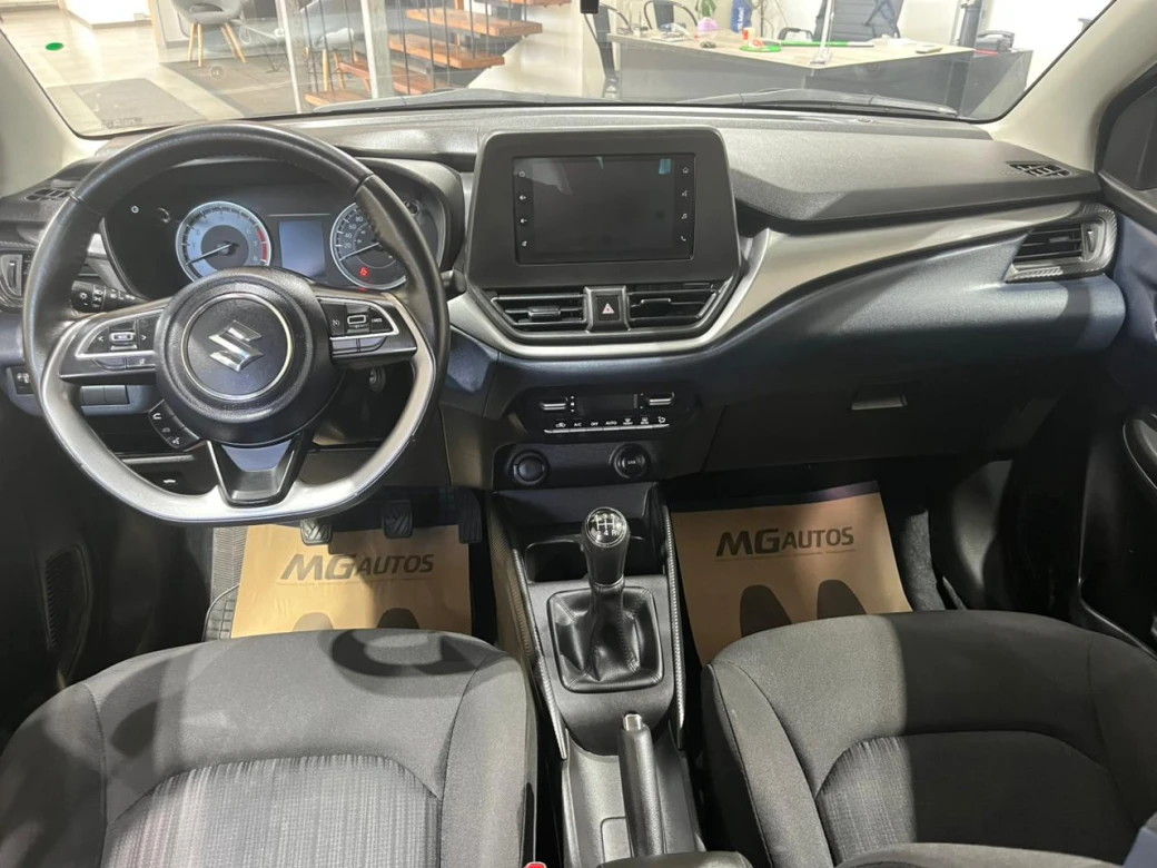 imagen 0 de vehiculo con id 2141